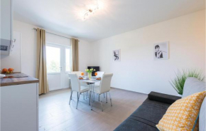 Beautiful Apartment In Cavtat With House Sea View